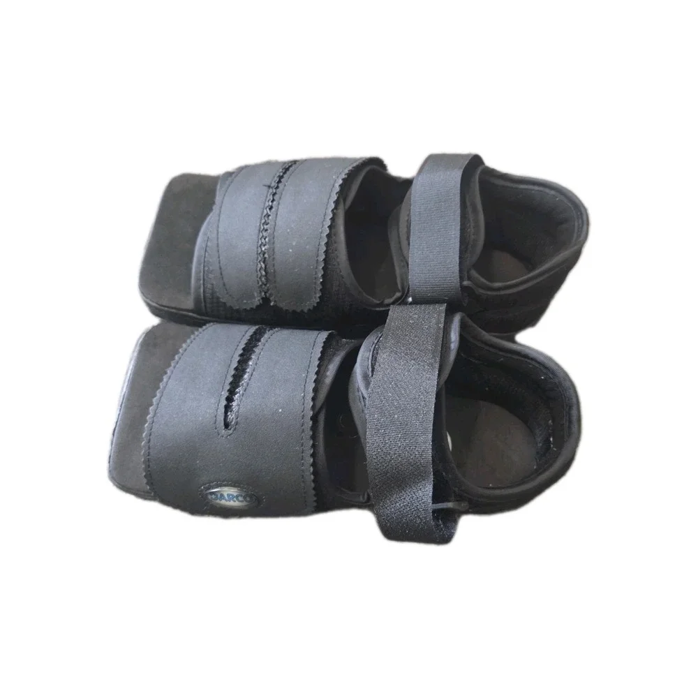 DARCO Post Op Surgical Shoe Size 7‎ Adjustable Medical Recovery Boot